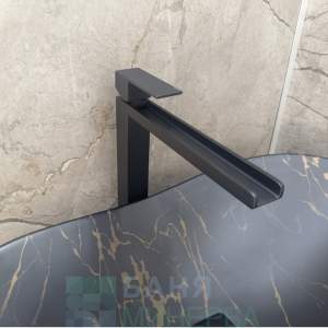 BLANDINI FORZA L BLACK Висок черен каскаден смесител